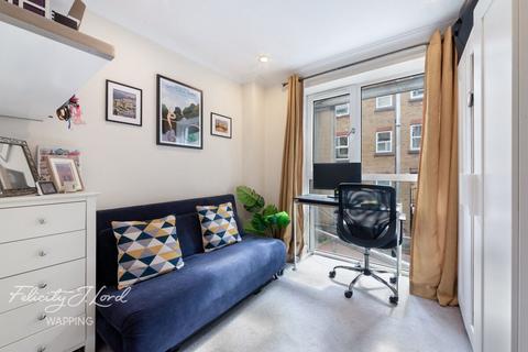 2 bedroom flat for sale, Trinity Mews, London E1