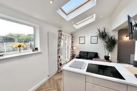 46 Haslam Hey Close, Bury, BL8 2LA
