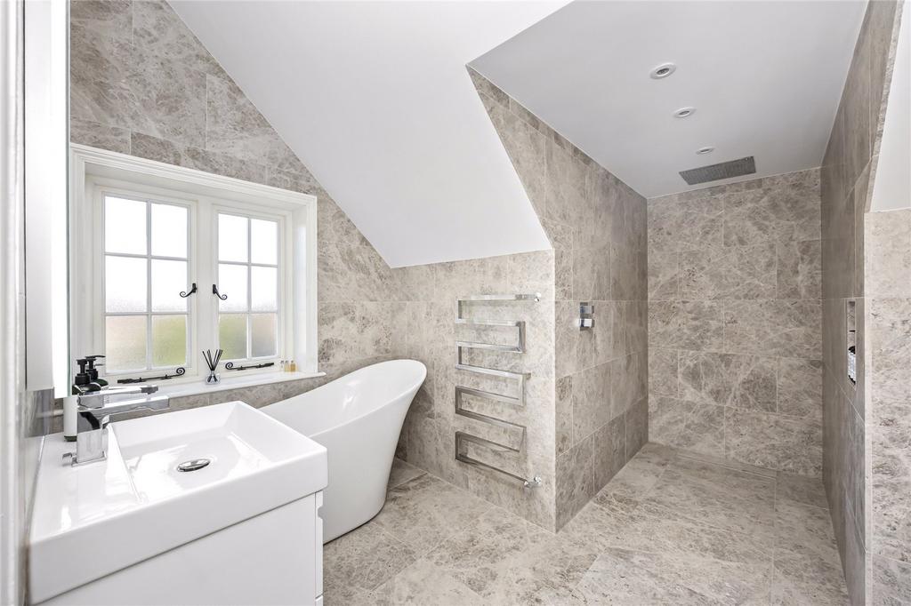 2nd Floor Bathroom