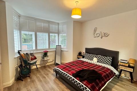 undefined, Abington Avenue, Abington, Northampton