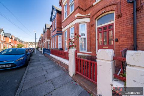 undefined, 1, Liverpool L22