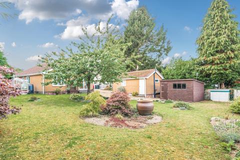 2 bedroom detached bungalow for sale, Sandy Lane, Woodhall Spa, Lincolnshire, LN10