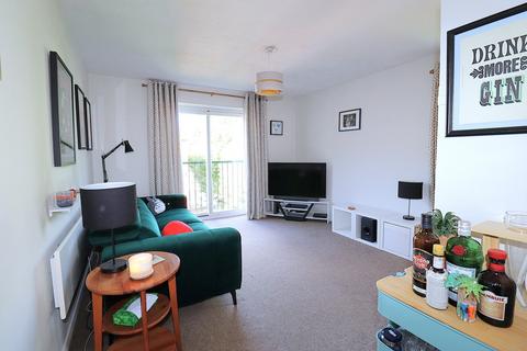 2 bedroom apartment for sale, Corfe Way, Farnborough GU14