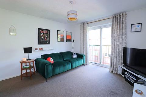 2 bedroom apartment for sale, Corfe Way, Farnborough GU14