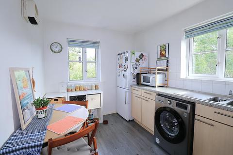 2 bedroom apartment for sale, Corfe Way, Farnborough GU14