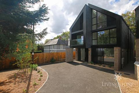 undefined, Carisbrooke Road, Leicester LE2