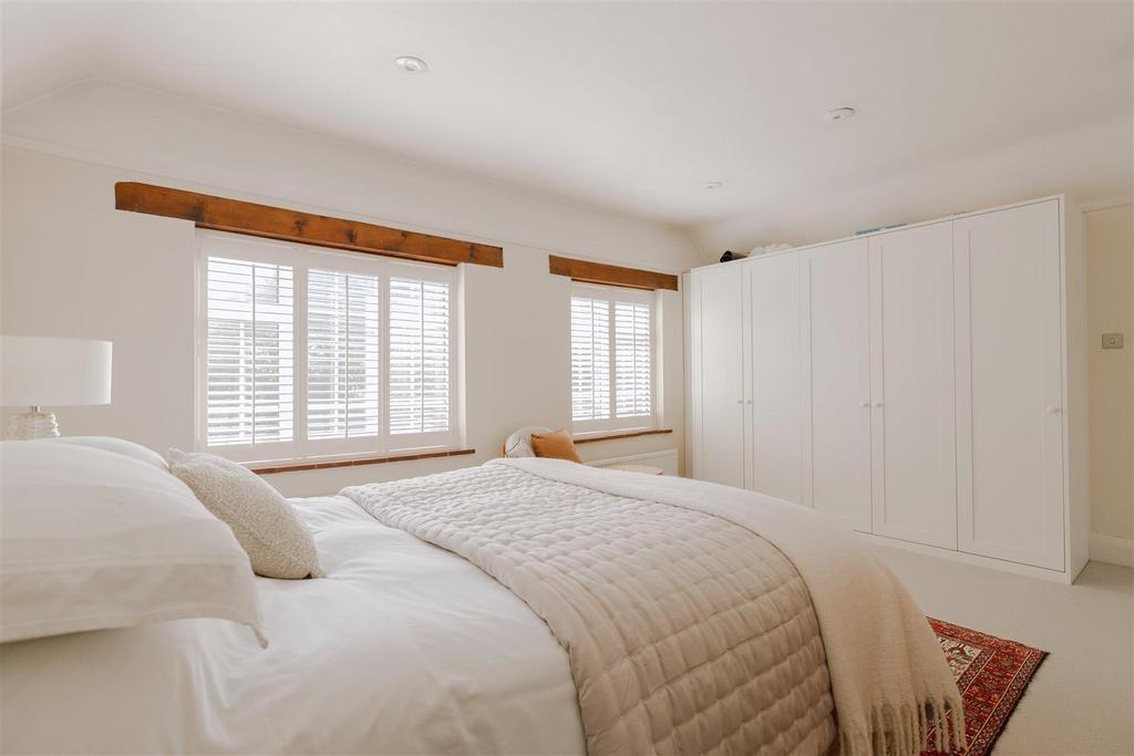 29 Echo Barn Lane Interior photos-24 WNS.jpg