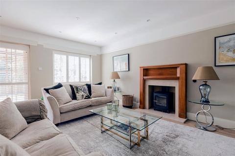 6 bedroom detached house for sale, Echo Barn Lane, Farnham