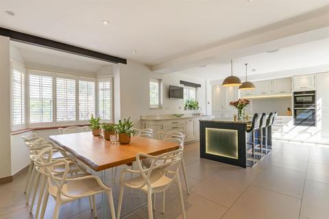 undefined, Echo Barn Lane, Farnham