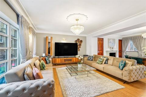 undefined, Brick Street, Mayfair, London