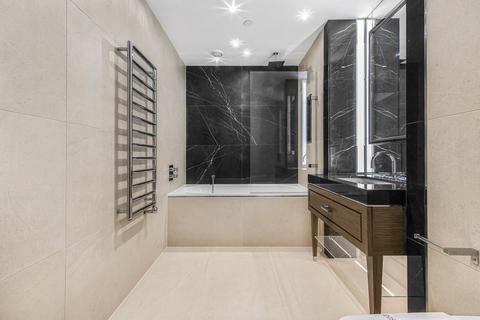 1 bedroom flat for sale, Flat 163, 190 The Strand London
