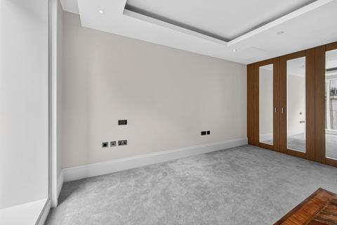 undefined, Flat 163, 190 The Strand London, WC2R
