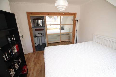 1 bedroom flat for sale, Albert Road, Flat 2-2, Gourock PA19