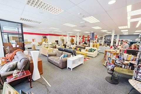 Property for sale, West Blackhall Street, Let British Heart Foundation, Greenock PA15