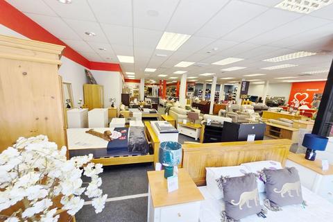 Property for sale, West Blackhall Street, Let British Heart Foundation, Greenock PA15