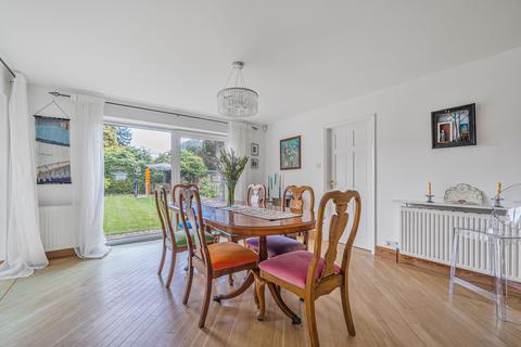1 Alison Close, Woking, GU21 4BT