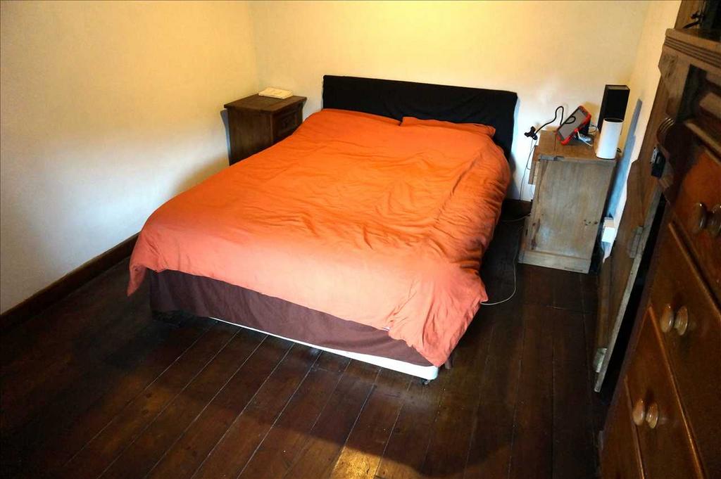 Bedroom 2 :