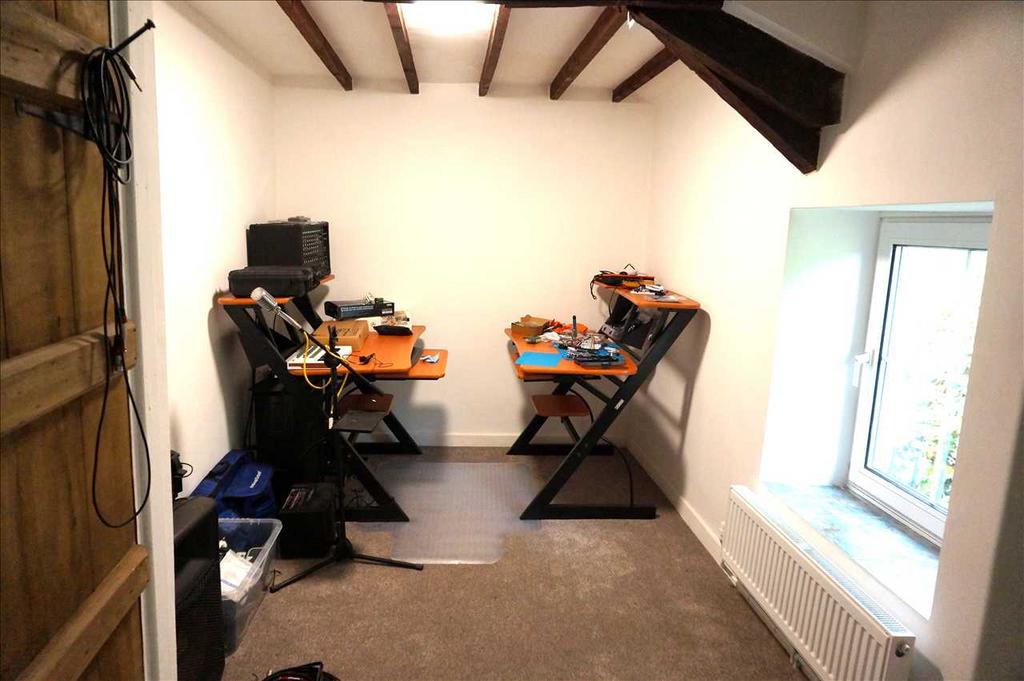 Bedroom 3 :