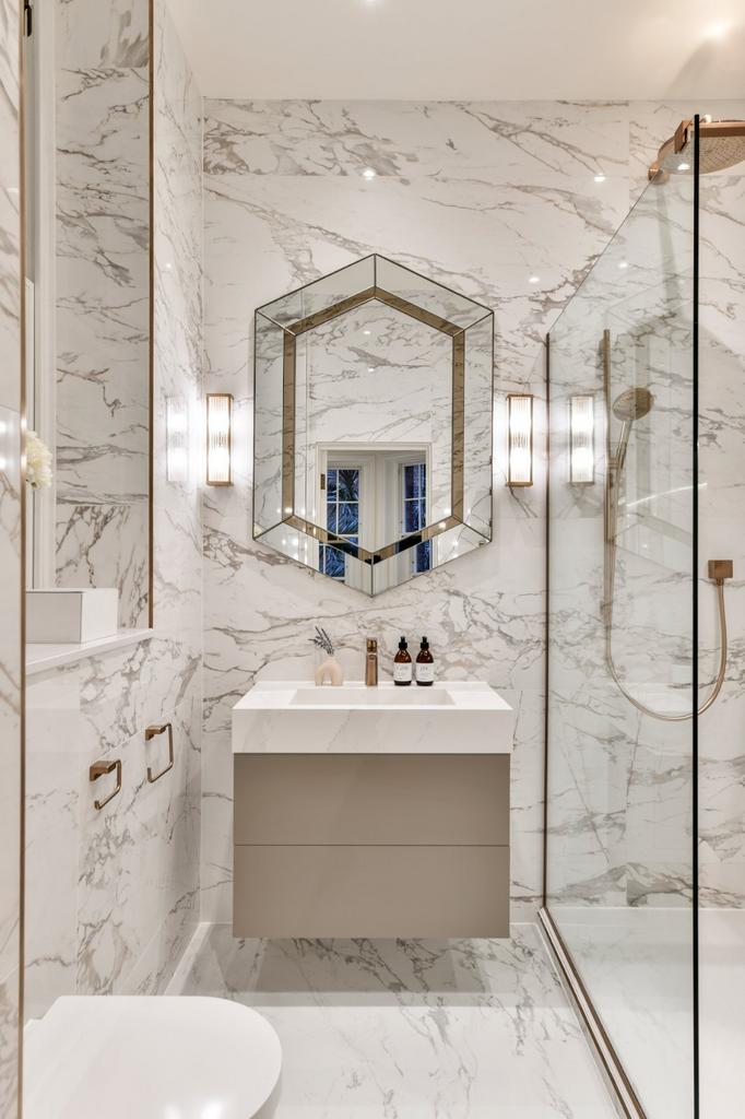 Un-Suite Bathroom