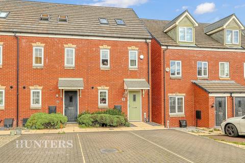 Oakley Way, Wardle, OL12 9DY