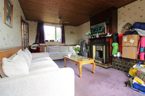 3 bedroom terraced house for sale, Willow Road, Partington, Manchester, Greater Manchester, M31 4JG