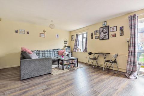 undefined, Walton Way, Newbury, RG14