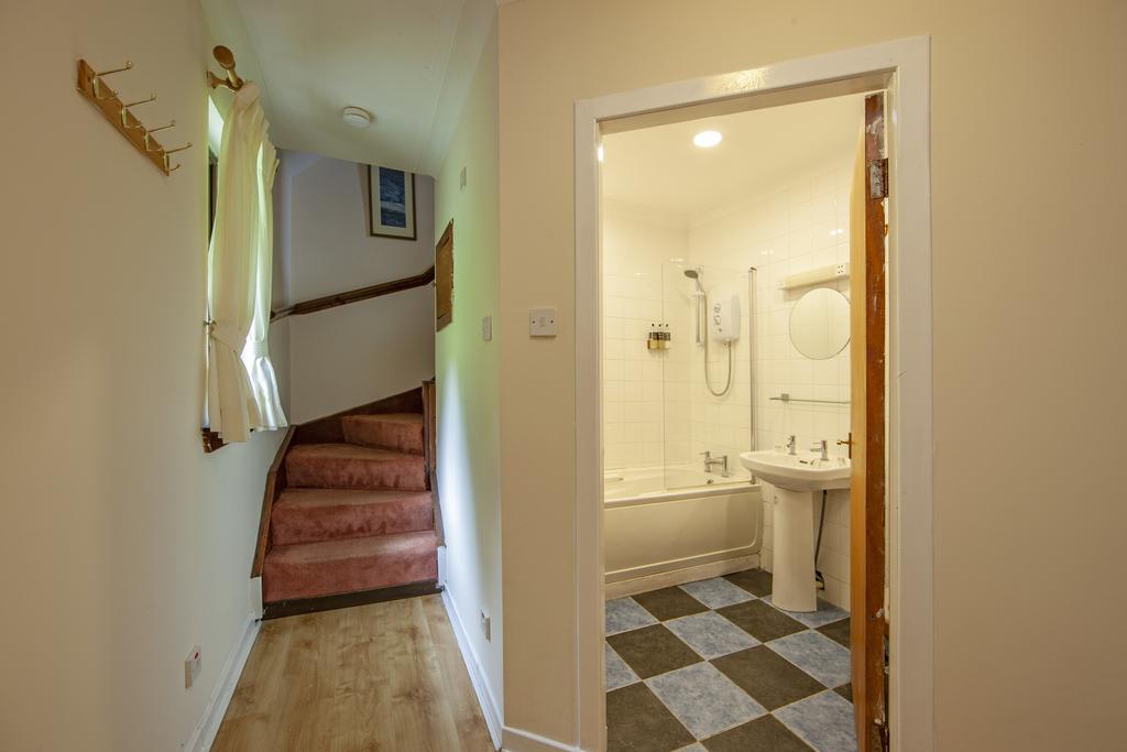 1 Z6 E0743 Skibo Stairs