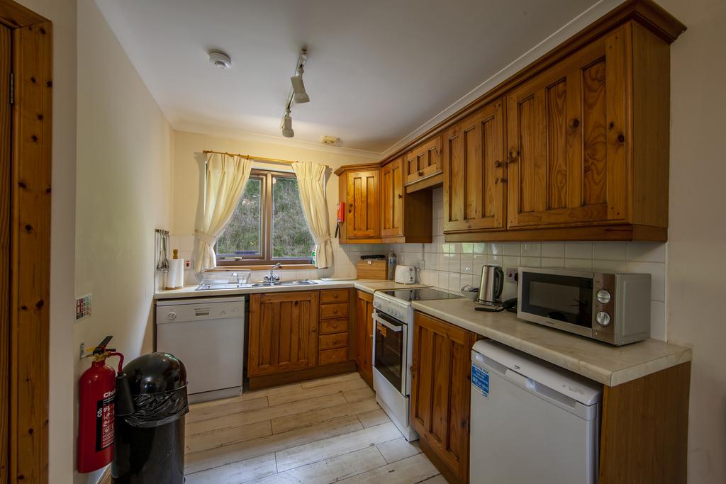 1 Z6 E1056 Duart Kitchen