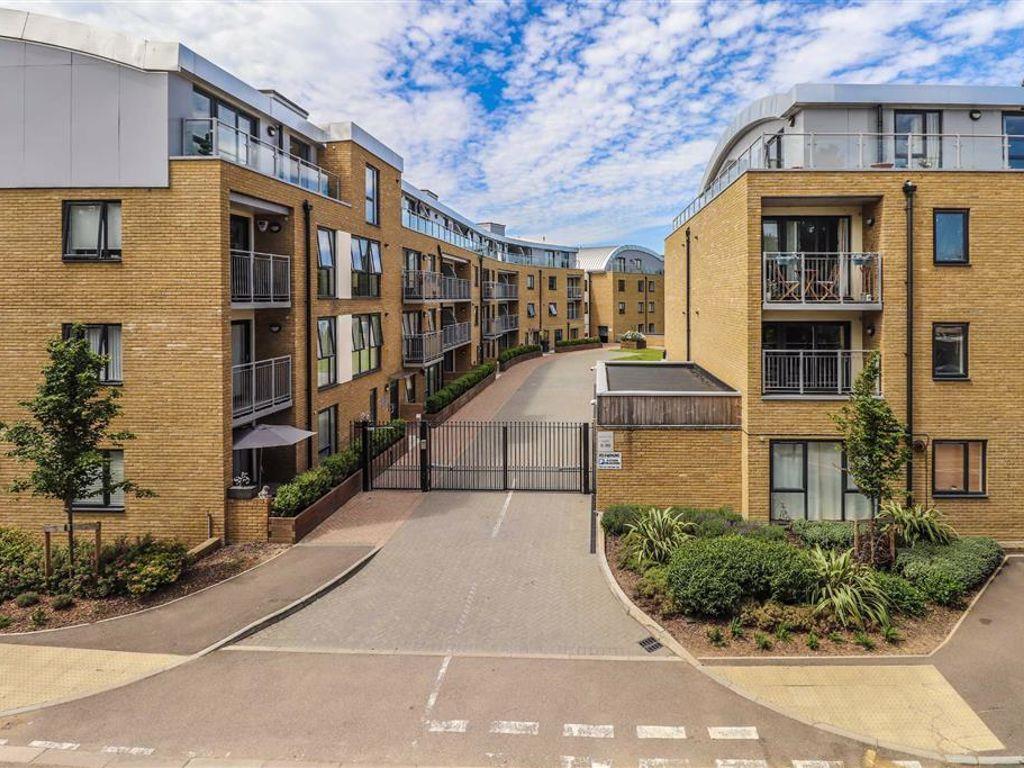 79 Smeaton Court 1.jpg