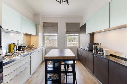 3 bedroom flat for sale, Hornton Street, Kensington, London