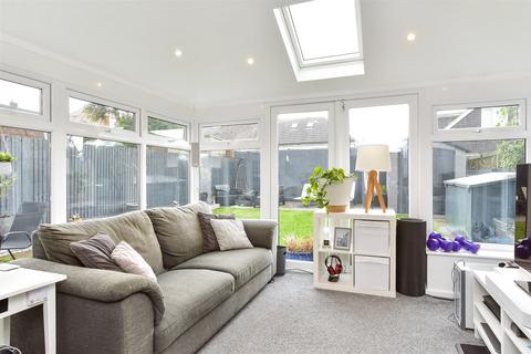 4 bedroom chalet for sale, Seaview Road, Brighton BN2