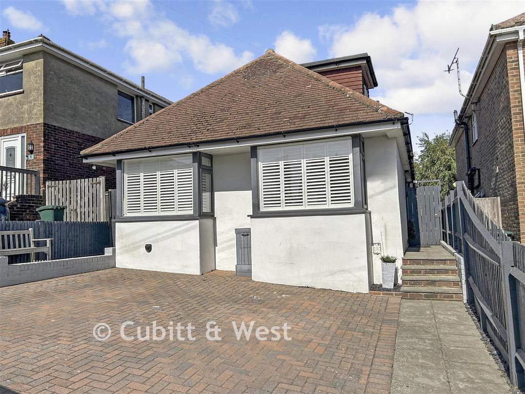 House in Brighton, Woodingdean - View 2