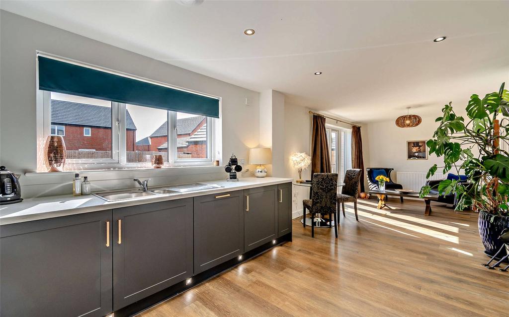 Kitchen/Dining