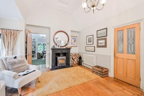 Barnfield Lodge Faygate Lane, South Godstone, Godstone, RH9 8JD