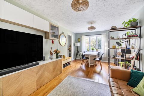 Henley Drive, London