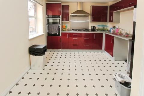 3 bedroom semi-detached house for sale, Cartwright Way, Beeston, Beeston, NG9