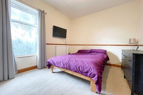 undefined, Castle Hill, Bredbury