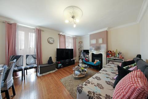 undefined, London Road, Mitcham, CR4