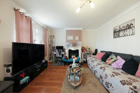 undefined, London Road, Mitcham, CR4