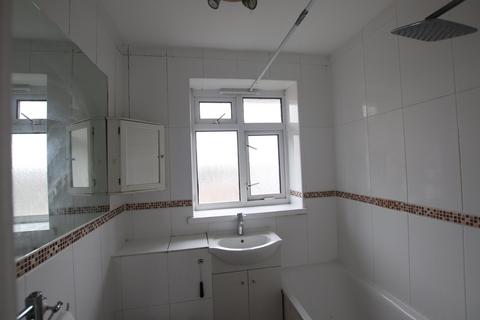 undefined, London Road, Mitcham, CR4