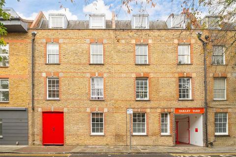 6 Oakley Yard, London, E2 6DU