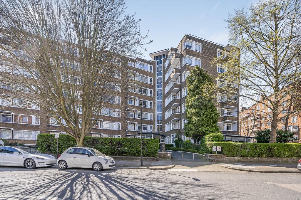KFH  Oslo Court  NW8
