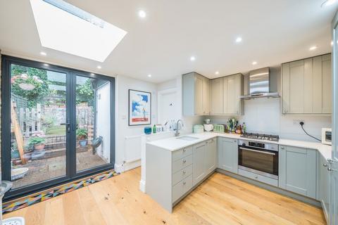 undefined, Tolson Road, Old Isleworth TW7