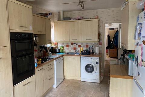 2 bedroom bungalow for sale, Delamere Road, Delapre, NN4 8QG