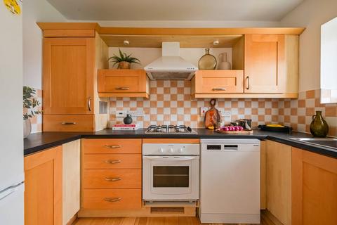 2 bedroom flat for sale, Munnings House, E16, Docklands, London, E16