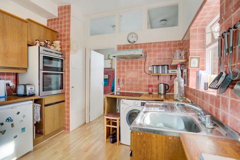 2 bedroom flat for sale, Lansdowne Place, Hove, BN3