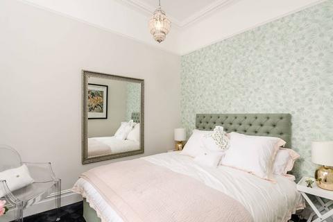 2 bedroom flat to rent, Stanhope Gardens, South Kensington, London, SW7