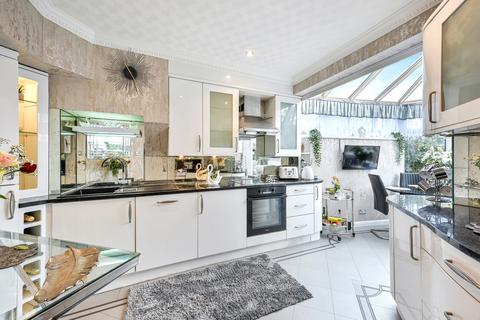 undefined, Abbotsbury Road, Morden SM4