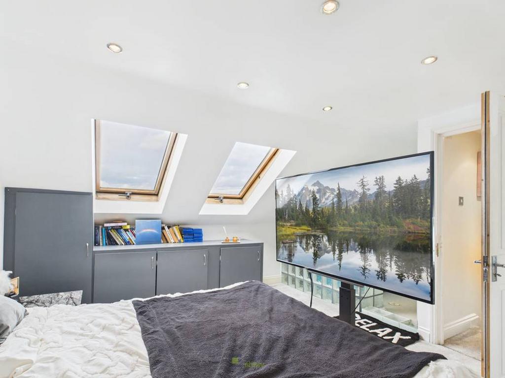 Main Bedroom