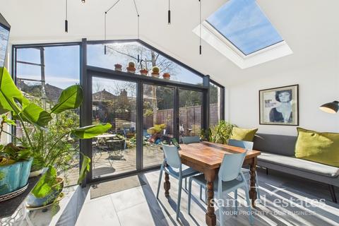 undefined, New Cross Gate, London, SE14